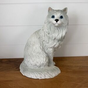 VTG Original Universal Statuary White Persian Cat Statue 1986 #533 Blue Eyes Mcm